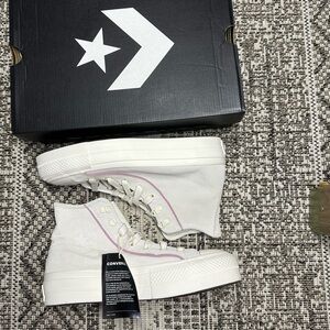 Convers CTAS LIFT HI size 8 women 6 men egret/phantomviolet/egret